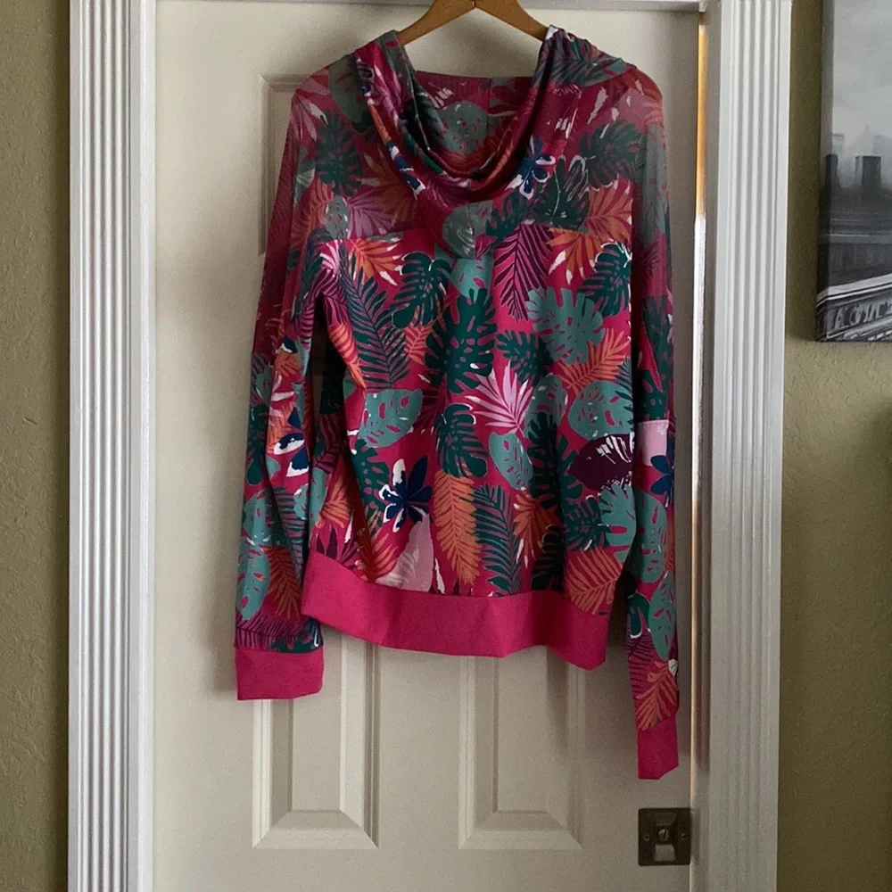 GUESS Sweatshirt - Picture 2 of 6